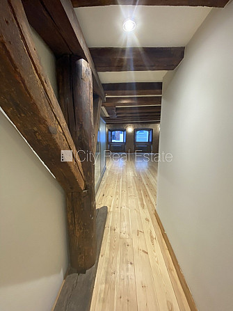 Фасадный дом, реновированный дом, вход с улицы, лифт, лестничная клетка после Рига - изображение 9