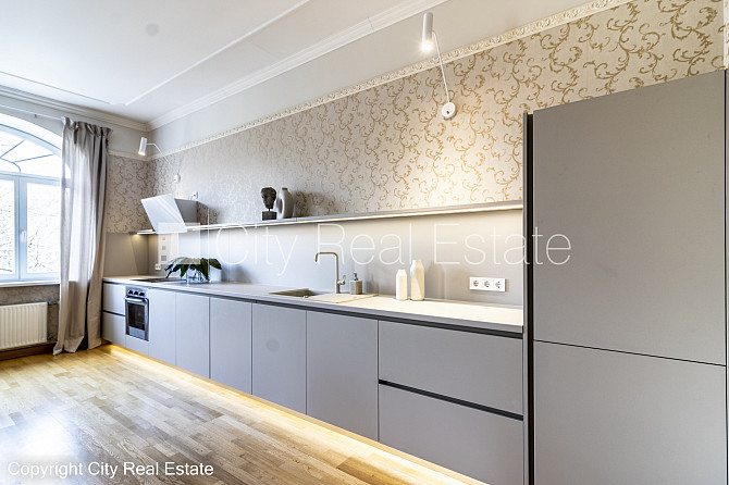 Projekts - Forburga Nams, fasādes māja, renovēta māja, zaļā teritorija, ieeja no ielas, ir Rīga - foto 6