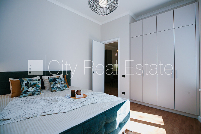 Реновированный дом, закрытый двор, душевая кабина, диван, двуспальная кровать, Рига - изображение 10