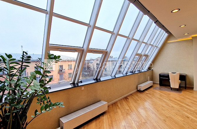 Projekts - Centra Nams, jaunceltne, labiekārtota apzaļumota teritorija, slēgts pagalms, vieta Rīga - foto 7