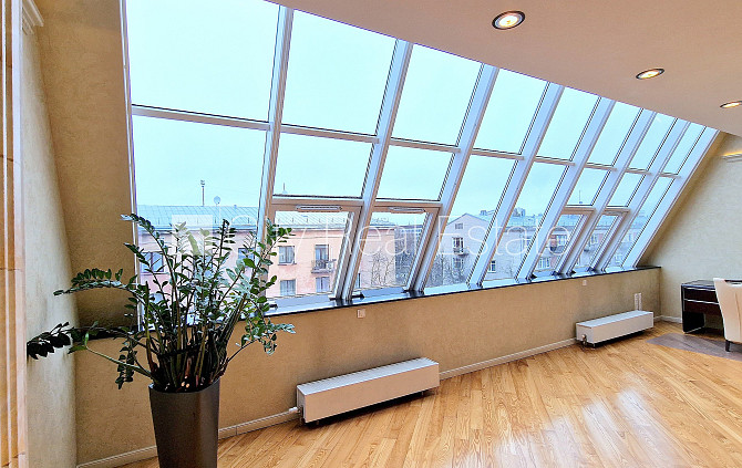 Projekts - Centra Nams, jaunceltne, labiekārtota apzaļumota teritorija, slēgts pagalms, vieta Rīga - foto 4