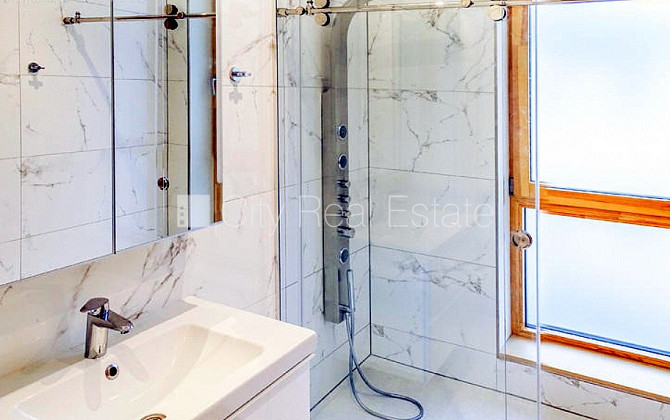 Labiekārtota apzaļumota teritorija, slēgta teritorija, vieta automašīnai, pazemes Rīga - foto 9