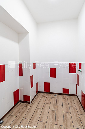 Fasādes māja, slēgts pagalms, ieeja no ielas, ieeja no pagalma, kāpņu telpa pēc kosmētiskā Rīga - foto 12