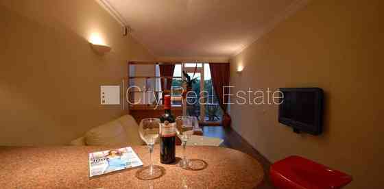 Новостройка, благоустроенная озеленённая территория, закрытый двор, возможность Rīga