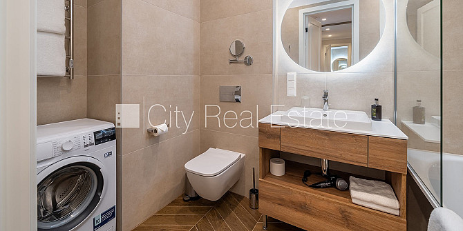 Новостройка, фасадный дом, благоустроенный озеленённый двор, подземная стоянка, Юрмала - изображение 12