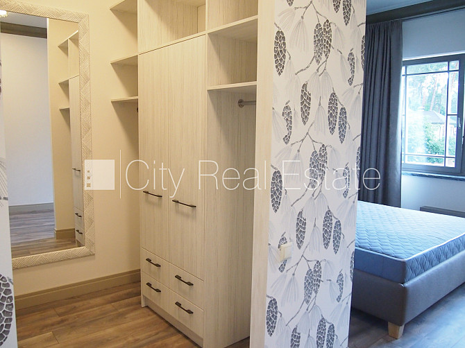 Частный дом, благоустроенный озеленённый двор, гараж на одну машину, терасса, Юрмала - изображение 12