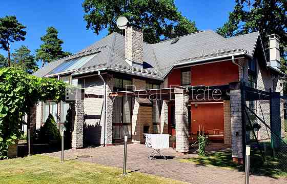 Земля в собственности, частный дом, благоустроенная озеленённая территория 1910 м2, Рига