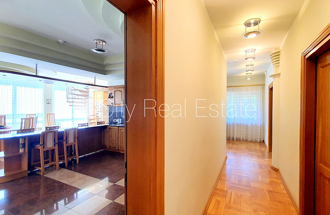 Земля в собственности, частный дом, благоустроенная озеленённая территория 1910 м2, Рига - изображение 15