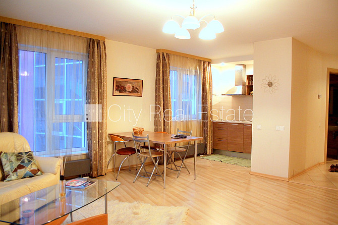 Projekts - Centra Nams, jaunceltne, labiekārtota apzaļumota teritorija, slēgts pagalms, iespēja Rīga - foto 3