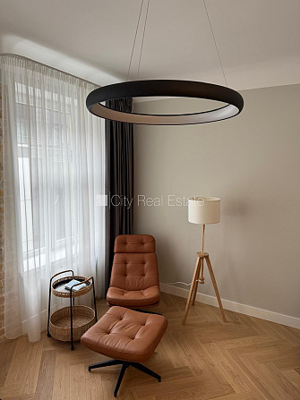 Studio tipa, virtuve apvienota ar istabu, augstie griesti, centrālā apkure, pilnā apdare, Rīga - foto 2