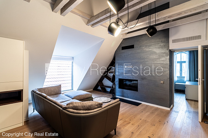 Fasādes māja, restaurēta māja, viena kvadrātmetra apsaimniekošanas maksa mēnesī  0,6 EUR, Rīga - foto 3