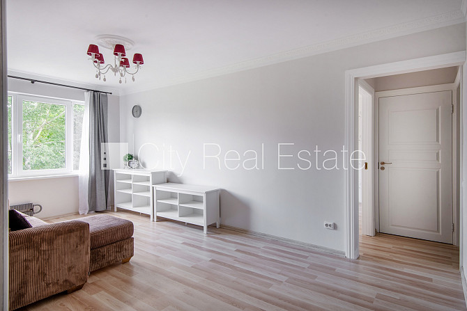 Zeme īpašumā, pagalma māja, labiekārtota apzaļumota teritorija, bezmaksas stāvvieta Rīga - foto 5