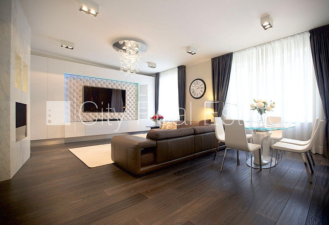 Проект - Blaumaņa 3 (Блауманя 3), фасадный дом, реновированный дом, поменянное покрытие Рига - изображение 1