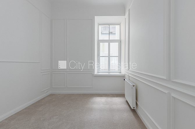 Здание во дворе, закрытый двор, гараж на одну машину, вход с улицы, стоянка Рига - изображение 13