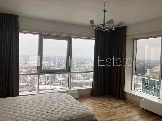 Проект - Panorama Plaza (Панорама Плаза), места для нескольких машин, возможность аренды Рига