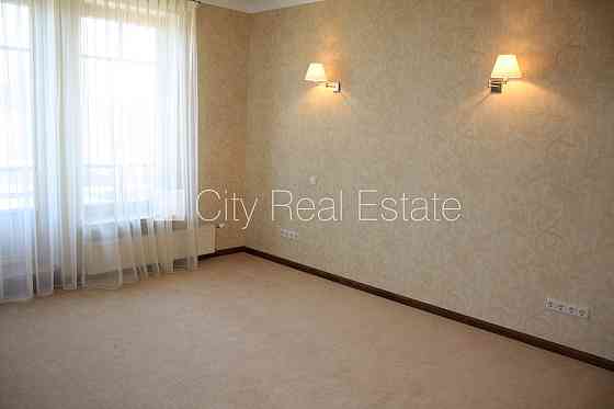 Частный дом, благоустроенная озеленённая территория, территория обнесена Jūrmala