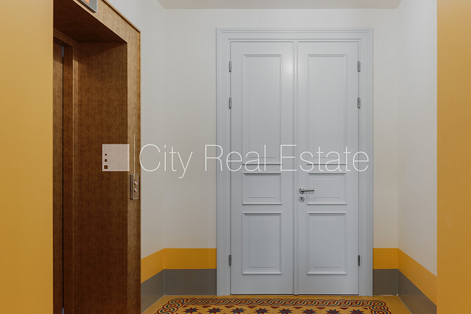 Fasādes māja, renovēta māja, uzstādīti saules enerģijas paneļi, slēgts pagalms, iespēja Rīga - foto 17