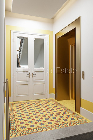 Fasādes māja, renovēta māja, uzstādīti saules enerģijas paneļi, slēgts pagalms, iespēja Rīga - foto 19