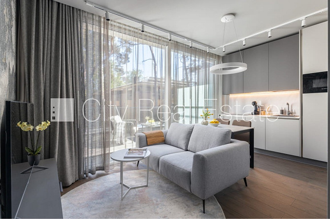 Новостройка, фасадный дом, зеленая территория, благоустроенная озеленённая Юрмала - изображение 1