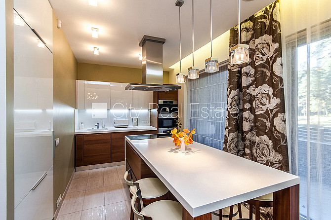 Земля в собственности, новостройка, благоустроенный озеленённый двор, закрытый Юрмала - изображение 6