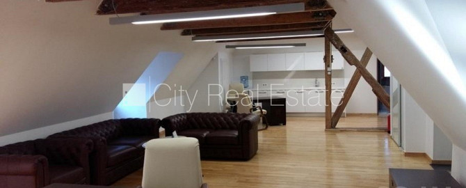 Фасадный дом, плата за обслуживание одного квадратного метра в  месяц 1.25 EUR, Рига - изображение 1