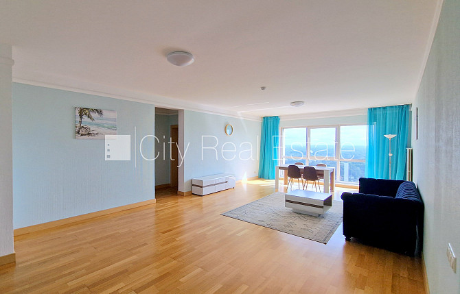 Новостройка, закрытая территория, въездные ворота оснащены автоматической Рига - изображение 2