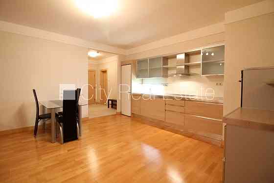 Проект - Panorama Plaza (Панорама Плаза), новостройка, подземная стоянка, во дворе Рига