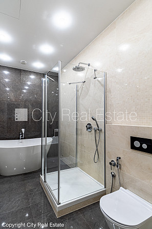 Renovēta māja, slēgts pagalms, iespēja nomāt autostāvvietu, apsargāta autostāvvieta, ieeja Rīga - foto 15