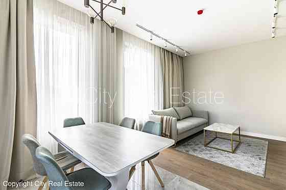 Эта квартира сдается в аренду посуточно (краткосрочная аренда), стоимость аренды Юрмала