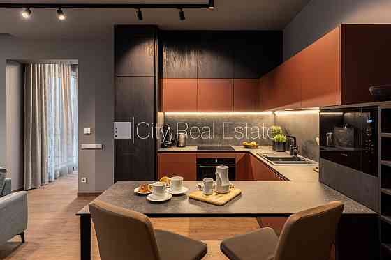 Новостройка, фасадный дом, благоустроенный озеленённый двор, подземная стоянка, Юрмала