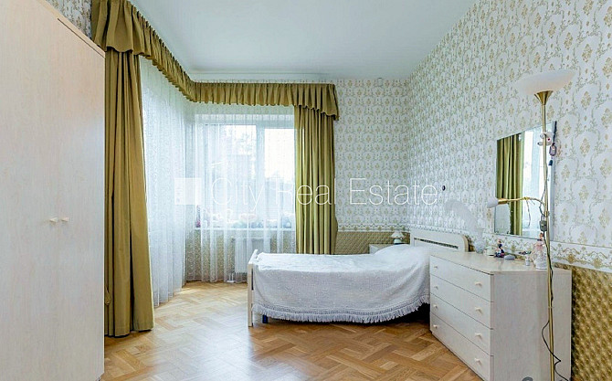 Privātmāja, jaunceltne, labiekārtota apzaļumota teritorija 1600 m2, teritorijas iebrauktuves Jūrmala - foto 11