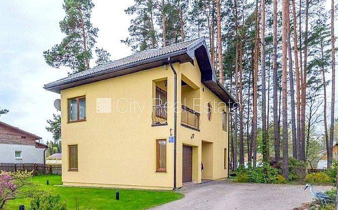 Privātmāja, jaunceltne, labiekārtota apzaļumota teritorija 1600 m2, teritorijas iebrauktuves Jūrmala - foto 2