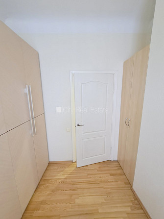 Фасадный дом, реновированный дом, благоустроенная озеленённая территория, Рига - изображение 16