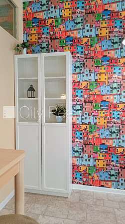 Фасадный дом, вход с улицы, лифт, лестничная клетка после косметического ремонта, Рига - изображение 10