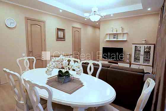 Земля в собственности, новостройка, на подвальном этаже доступно кладовое Юрмала