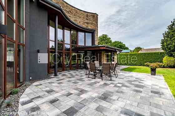 Земля в собственности, частный дом, новостройка, стены из керамзитных блоков, Юрмала