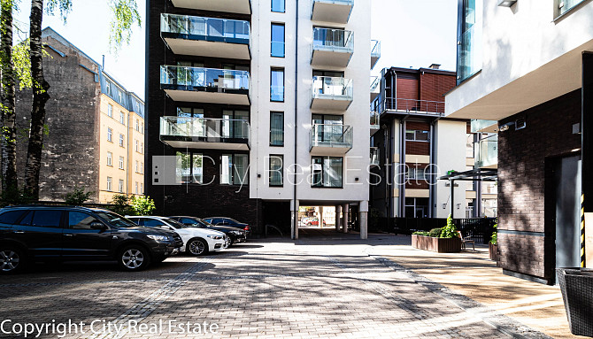 Projekts - J5, fasādes māja, renovēta māja, labiekārtots apzaļumots pagalms, bruģēts Rīga - foto 10