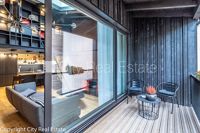 Дом во дворе, закрытый двор, место для машины, апартаменты люкс, количество спален Рига - изображение 14