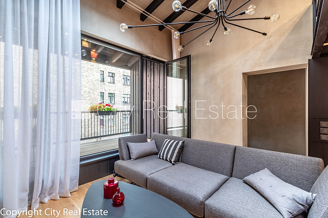 Дом во дворе, закрытый двор, место для машины, апартаменты люкс, количество спален Рига - изображение 19