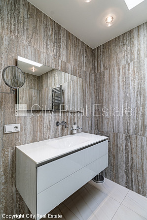 Renovēta māja, slēgts pagalms, iespēja nomāt autostāvvietu, apsargāta autostāvvieta, Rīga - foto 16