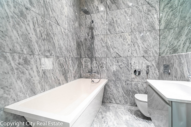 Jaunceltne, slēgts pagalms, ieeja no pagalma, ir lifts, balkons 1,80 m2, logi vērsti uz pagalma Rīga - foto 8