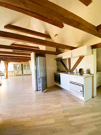 Фасадный дом, мансарда, терасса, количество спален 2 шт., изолированные комнаты 2 Рига