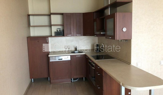 Projekts - Centra Nams, jaunceltne, labiekārtots apzaļumots pagalms, slēgts pagalms, iespēja Rīga - foto 2