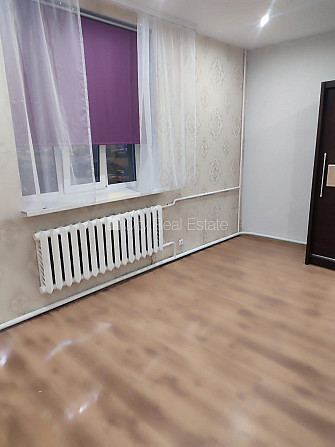 Dzīvokļu skaits ēkā  4 gab., zaļā teritorija, bezmaksas stāvvieta pagalmā, ieeja no Rīga - foto 3