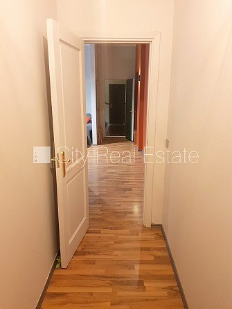 Pagalma māja, renovēta māja, luksuss apartamenti , balkons, logi vērsti mājas abās pusēs, Rīga - foto 16