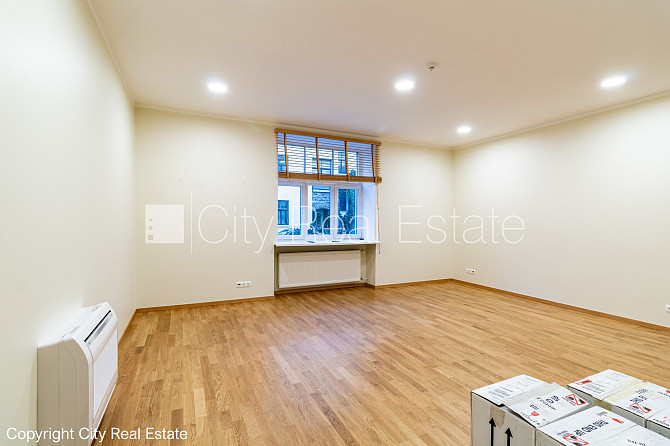 Фасадный дом, реновированный дом, благоустроенный озеленённый двор, закрытый Рига - изображение 5