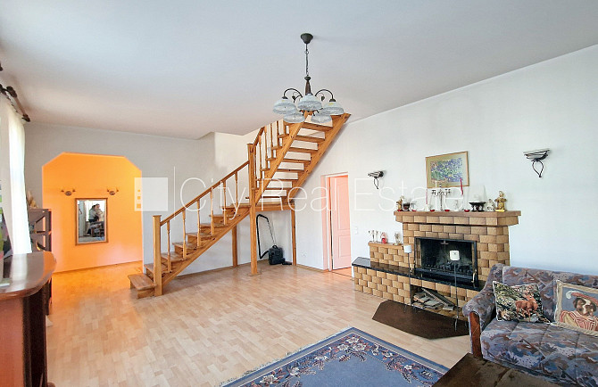 Privātmāja, fasādes māja, renovēta māja, labiekārtots apzaļumots pagalms, garāža vienai Jūrmala - foto 18