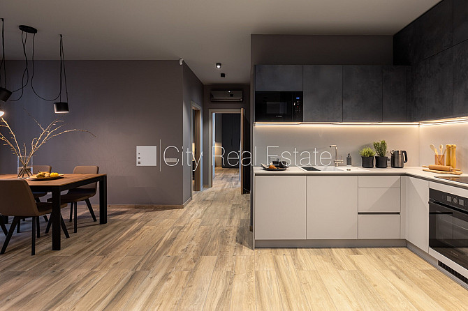 Новостройка, фасадный дом, зеленая территория, подземная стоянка, вход с улицы, Юрмала - изображение 6