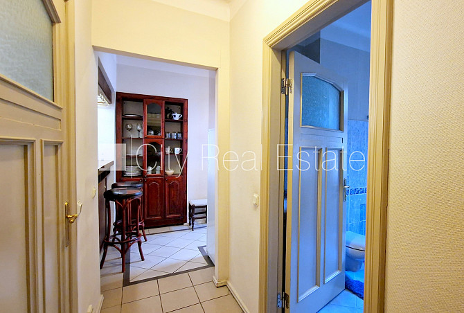 Фасадный дом, благоустроенная озеленённая территория, бесплатная стоянка во Рига - изображение 9