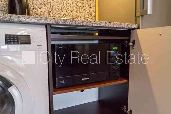 Проект - Aleksandra Čaka 33 (Александра Чака 33), фасадный дом, вход с улицы, лифт, Рига